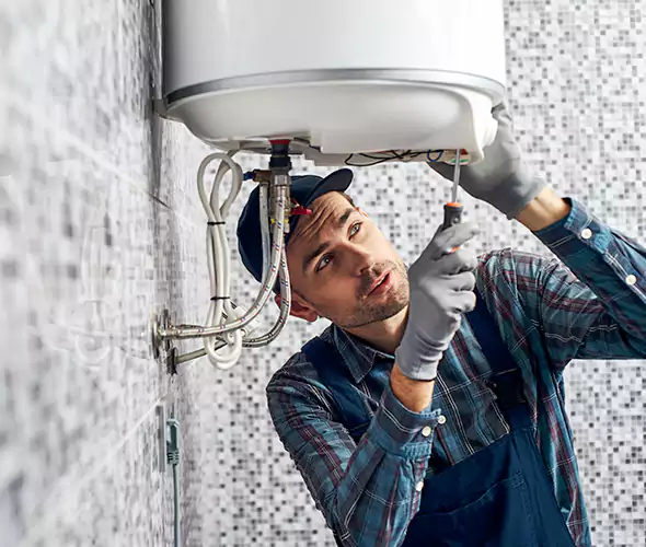 Expert Plumber for Hot Water Tank Maintenance in Fort Wayne, IN: Schedule Reliable Maintenance Services with Us